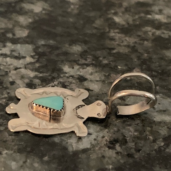 Native Turtle Pendant - Picture 2 of 6
